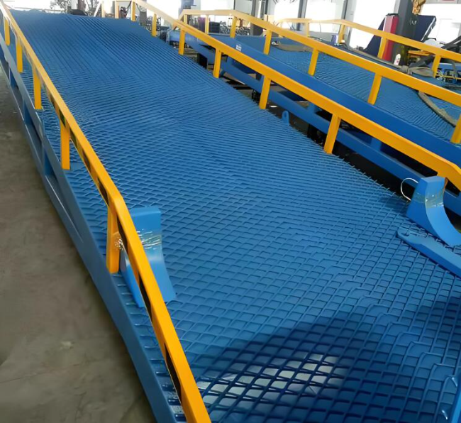 勃利移动式液压登车桥